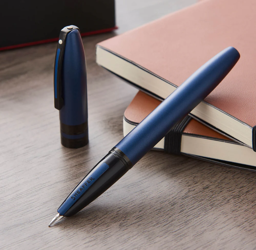 Sheaffer® ICON 9110 Metalic Blue Fountain Pen With Gloss Black Trim E0911153