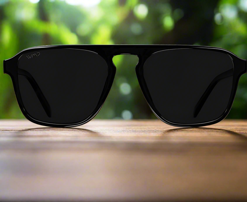 Emerson Black Lens