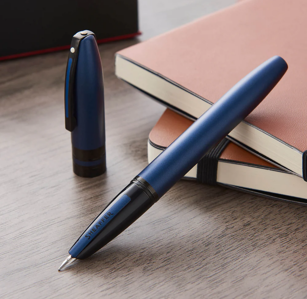 Sheaffer® ICON 9110 Metalic Blue Fountain Pen With Gloss Black Trim E0911153